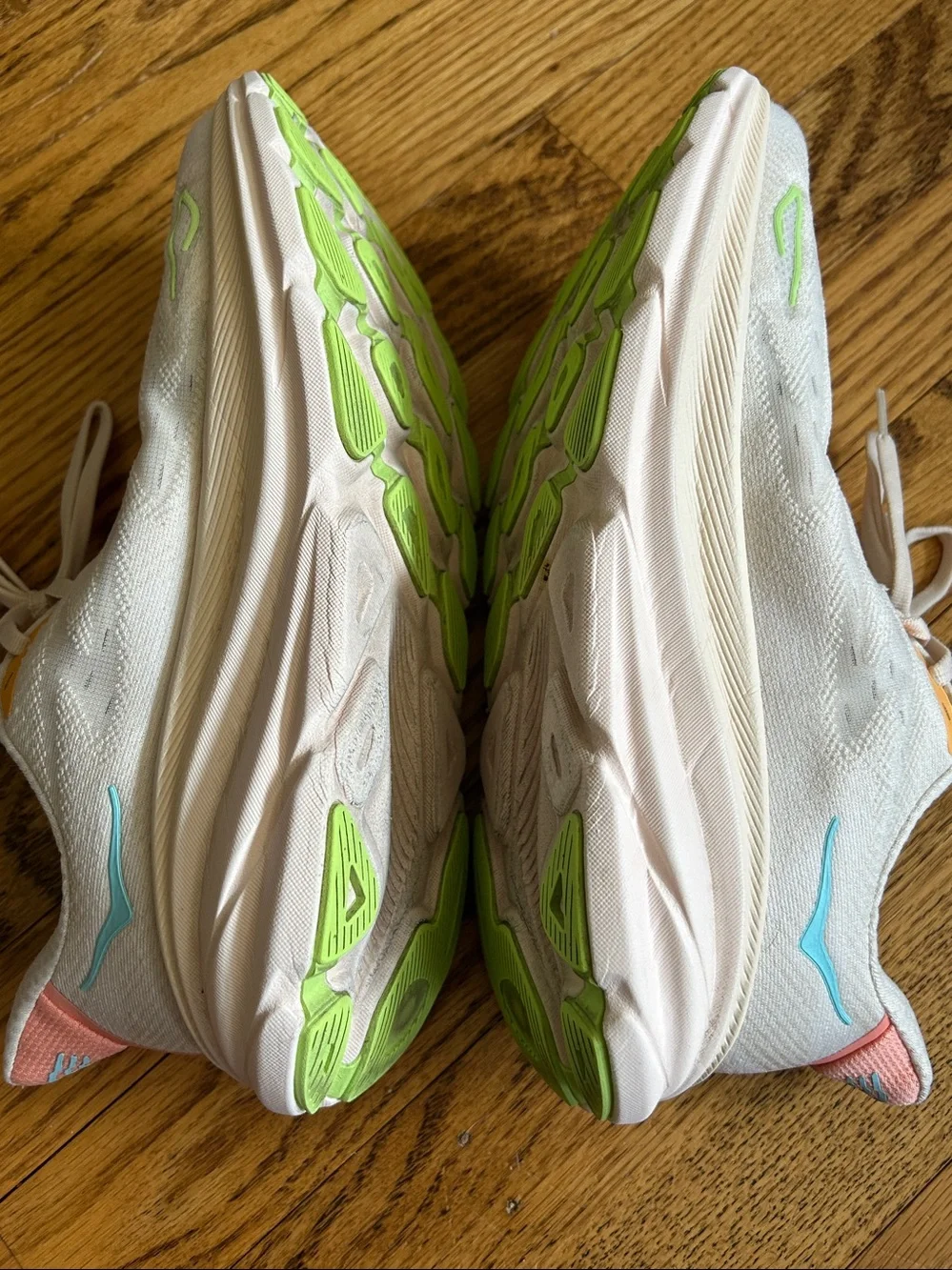 Hoka One One size 9b